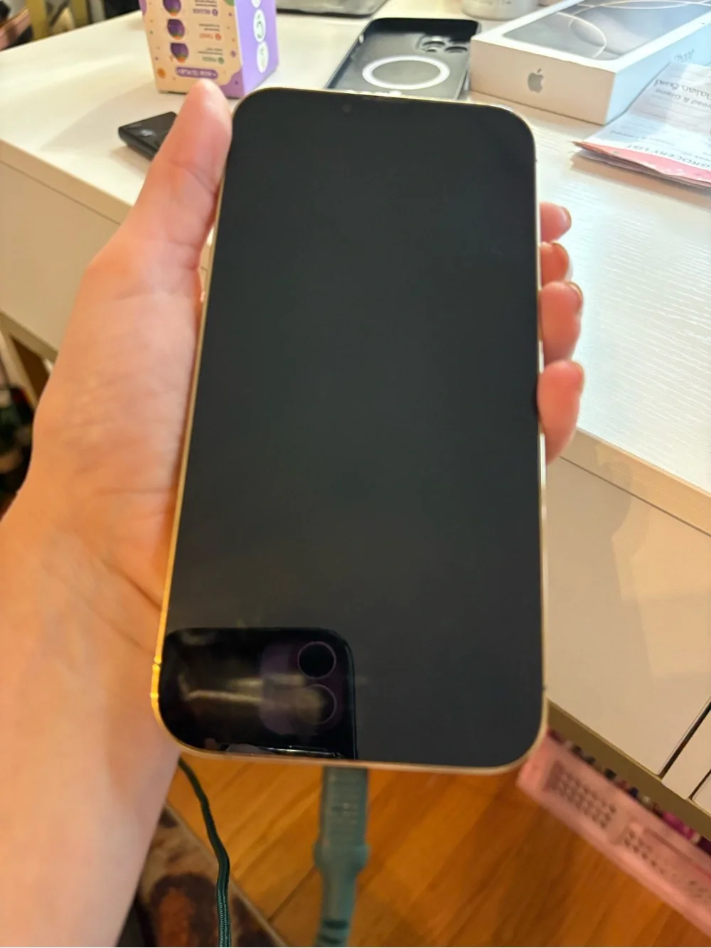 Apple iPhone 13 Pro Max Gold - Premium Finish works perfectly 256gb